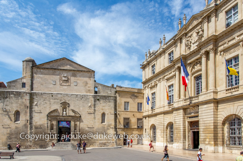stock Place de la Republique, Arles, Provence, France
