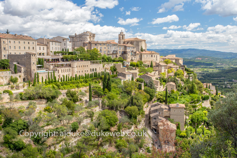 stock Gordes hilltop village, Luberon, Provence, France